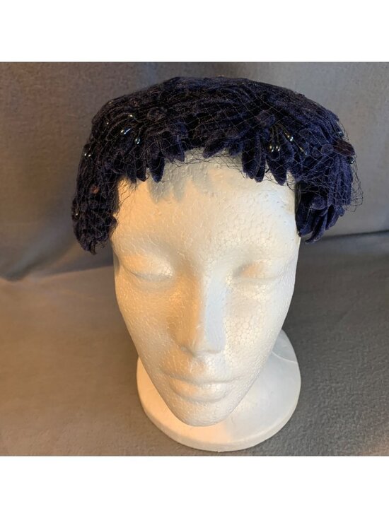 Vintage Navy Velvet Ladies Hat Floral w/ Mesh & Bow Retro Style Cocktail Tea Cap